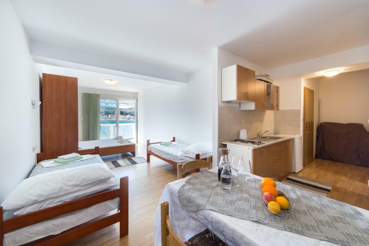 Apartments Barbir Ploce  Exterior foto